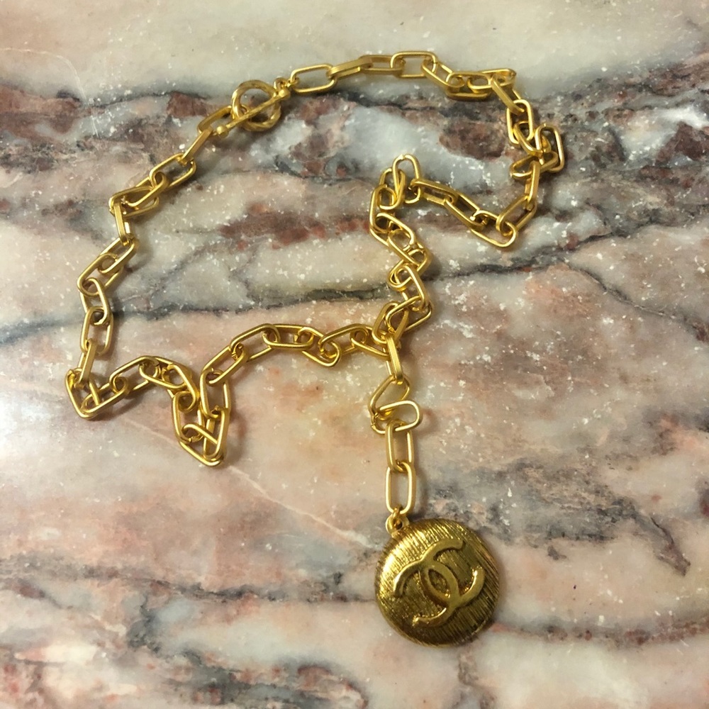 Auth CHANEL Button Y Necklace